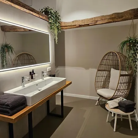 Bon En Café Bed & Breakfast