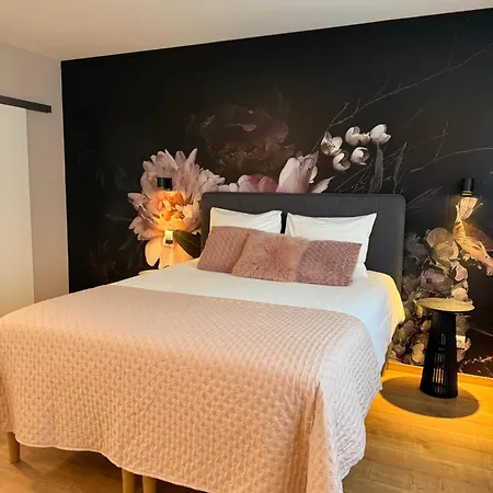 Bon En Café Bed & Breakfast *